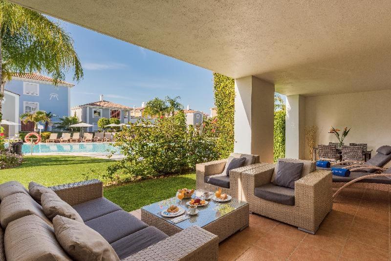 Cortijo Del Mar Resort Estepona Oda fotoğraf