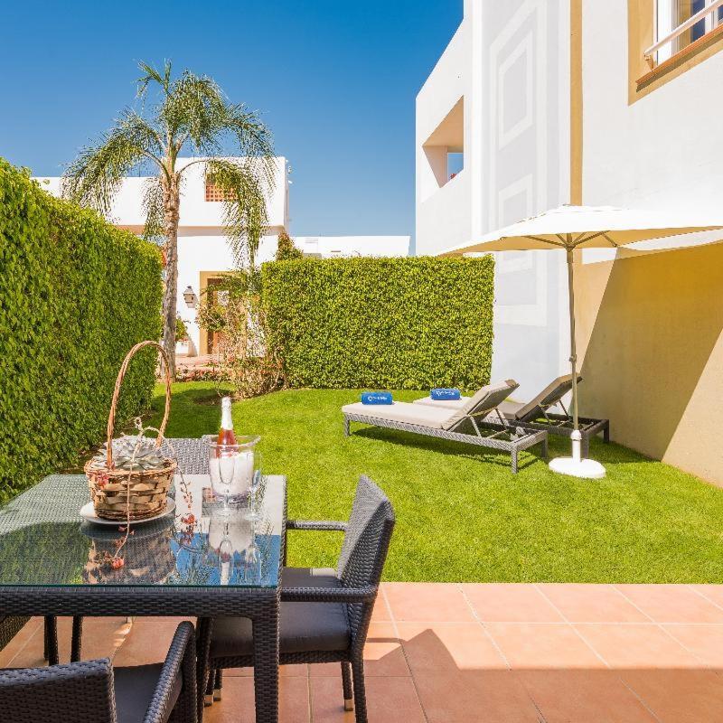 Cortijo Del Mar Resort Estepona Oda fotoğraf